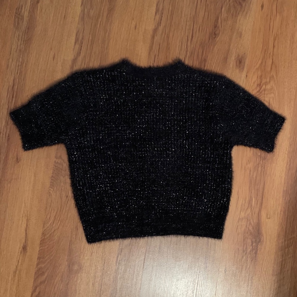 Top - Picture 2 of 3